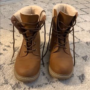 ❗️SOLD❗️Faux Timberland booties